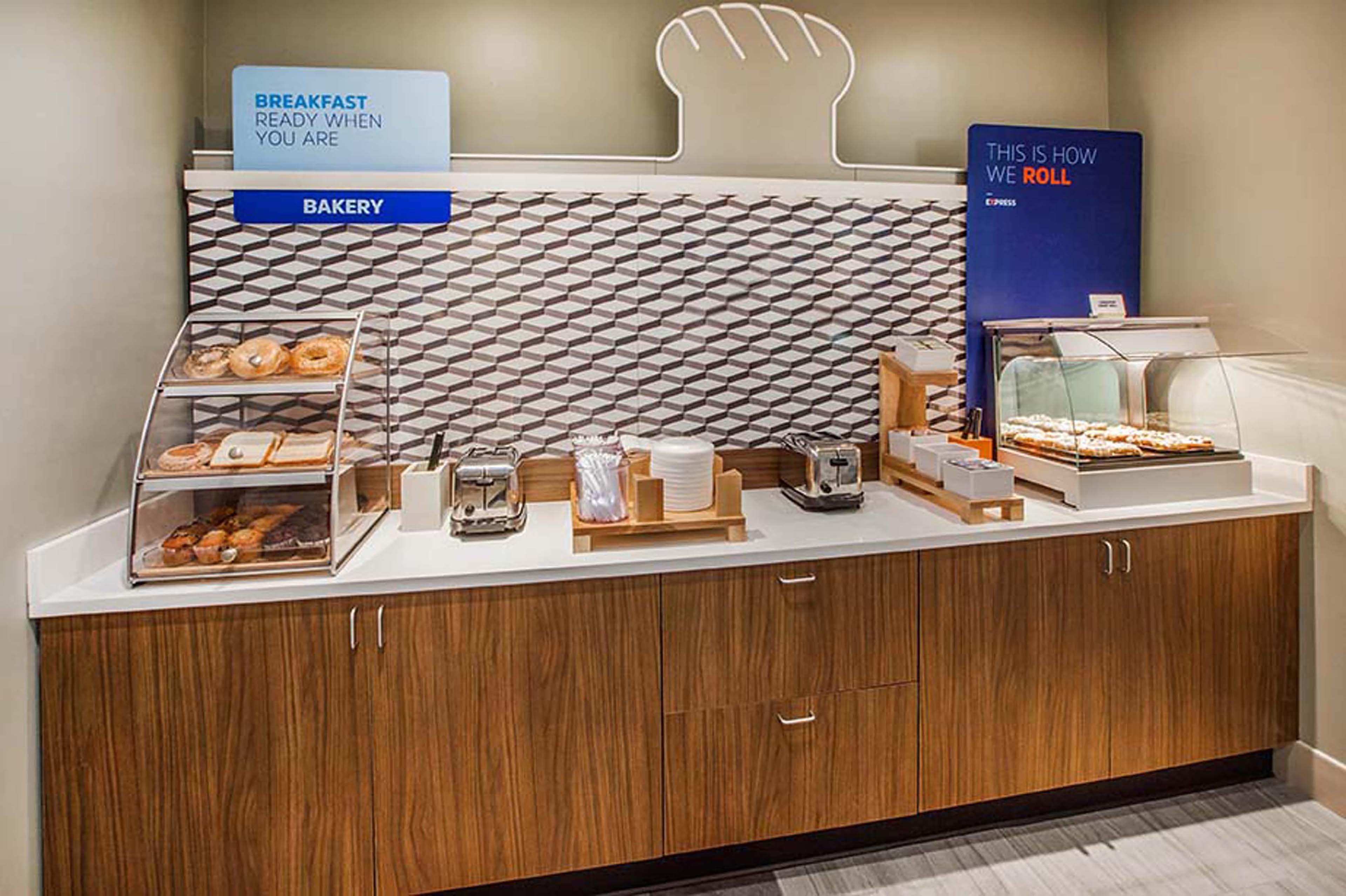 Holiday Inn Express & Suites North Fremont By Ihg מראה חיצוני תמונה